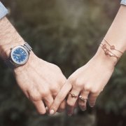 伯爵手表表殼如何保養(yǎng)-伯爵保養(yǎng)